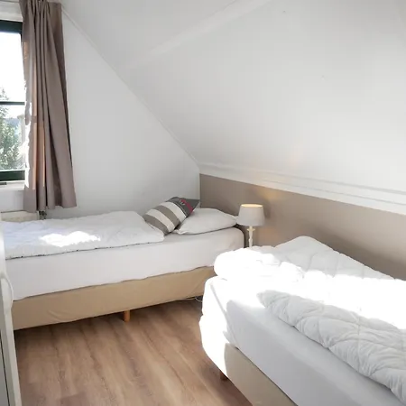 Buiten 53 *